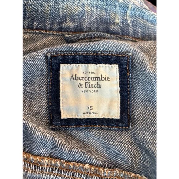 Abercrombie & Fitch Denim Jacket Cropped Distressed 100% Cotton Button Close XS - Picture 7 of 7